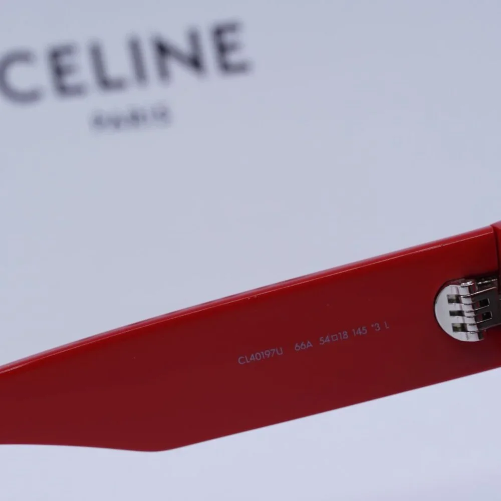 Celine model cl40197u